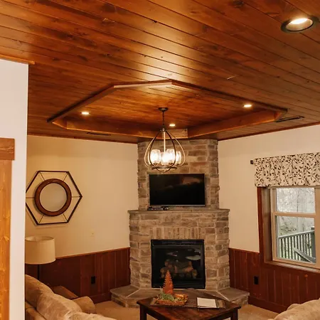 Sojourner'S Lodge & Log Cabin Suites Dundee Exterior photo
