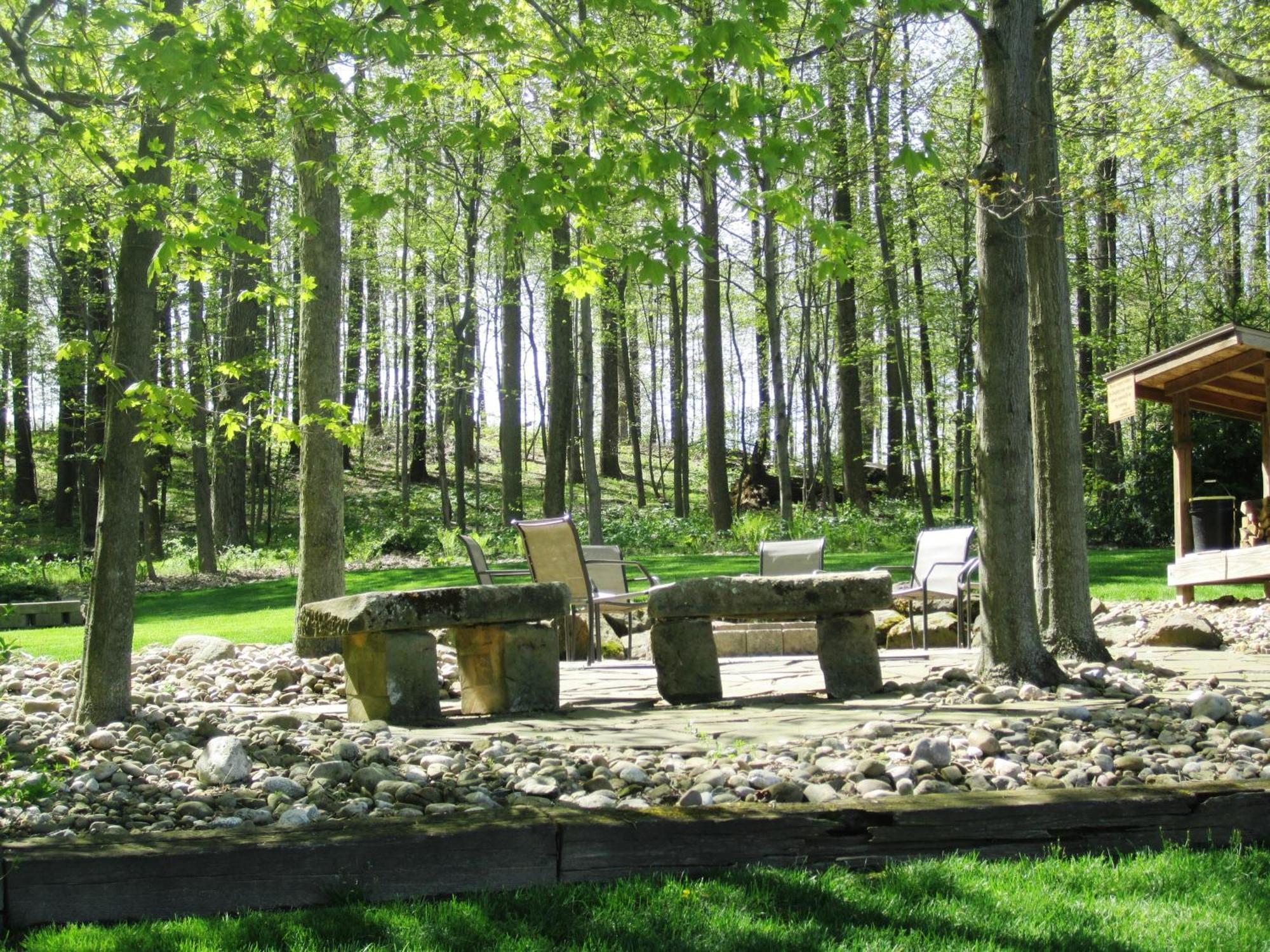 Inn Sojourner's & Log